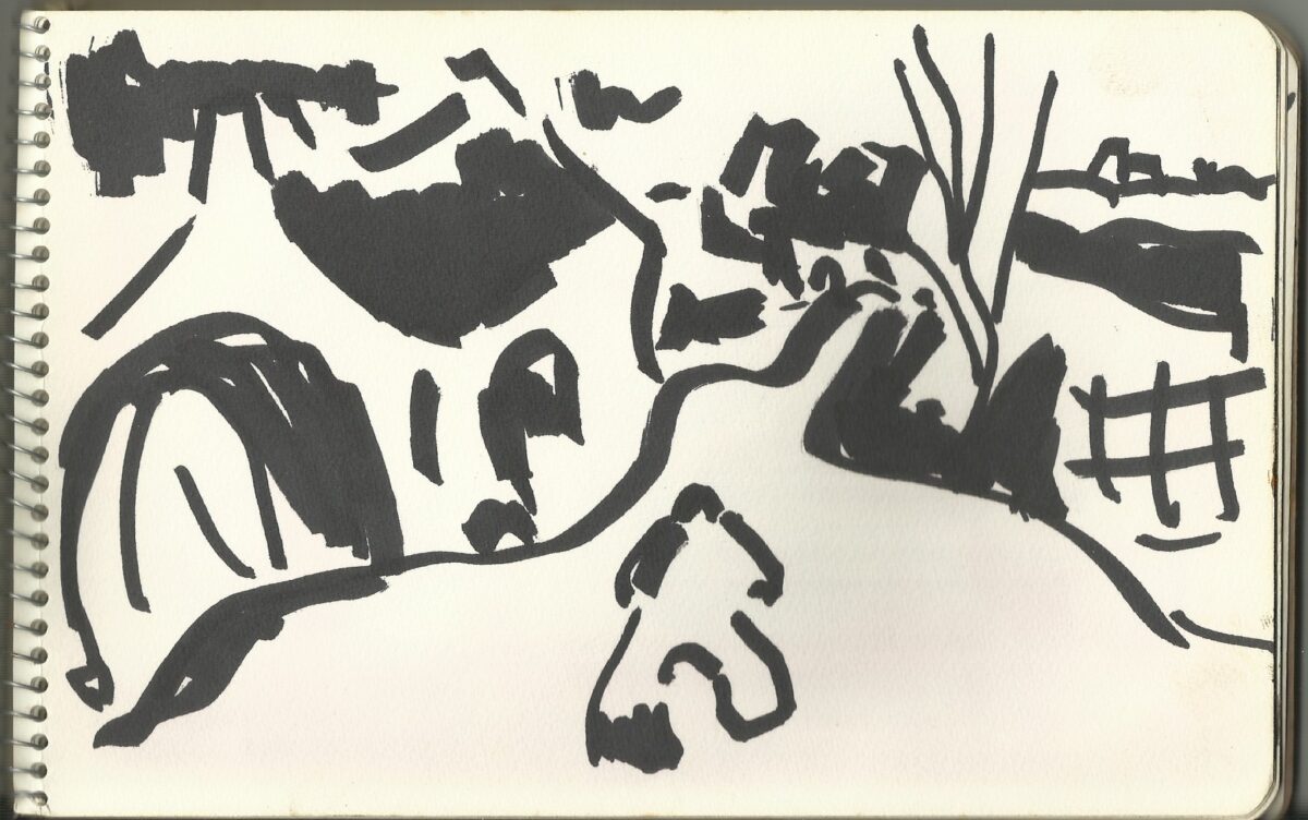 Fanch Vidament, extrait de carnet de croquis, feutre sur papier. Une personne de dos remontant un chemin menant dans un village.